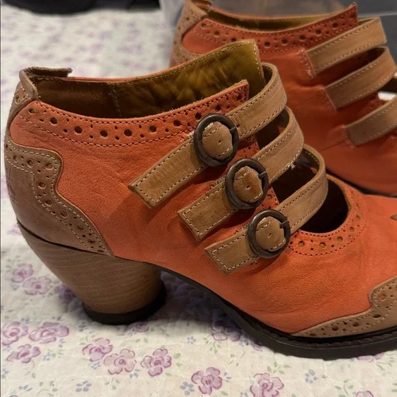 John Fluevog Coral and Tan Triple-Strap Mary Jane Shoes - Picture 3 of 8